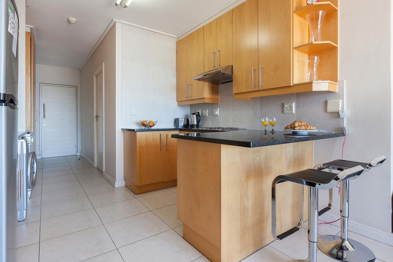 Dockside 905 By Ctha * Cape Town